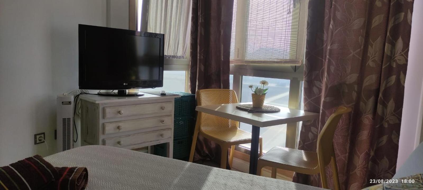 Roomholiday J&A 科拉雷侯 外观 照片